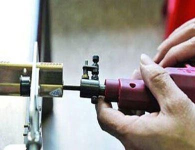 铁门关24小时上门开锁公司