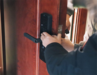 铁门关24小时上门开锁公司